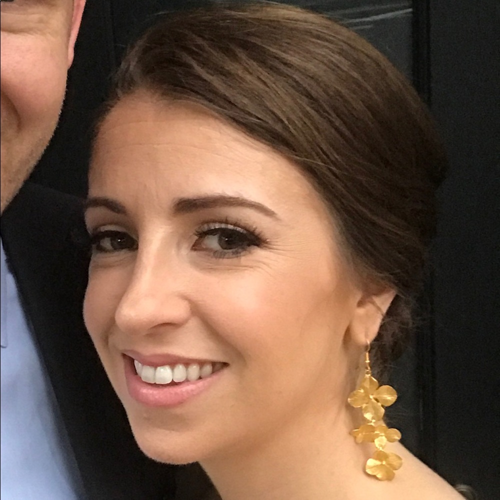 Meet your Posher, Sara